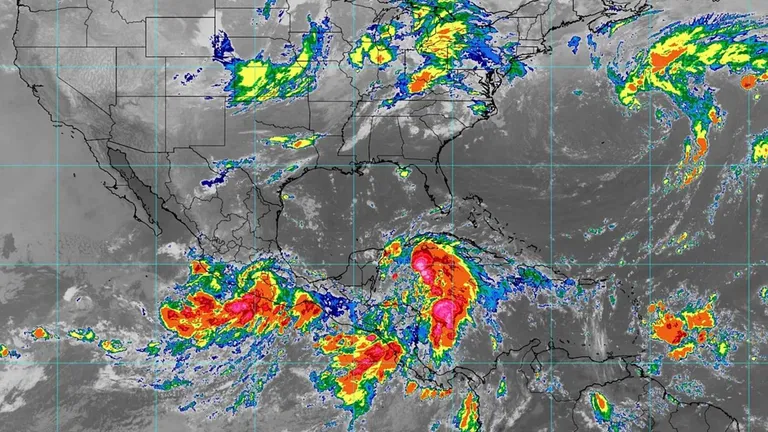  Helene se convertirá en Huracán: Alerta en Quintana Roo y Yucatán por Ciclón en el Caribe